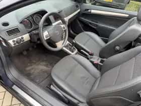 Opel Astra (2006) thumbnail 12