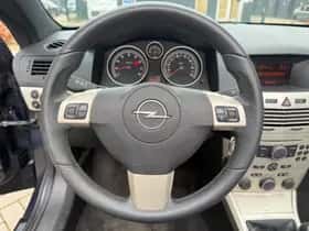 Opel Astra (2006) thumbnail 13