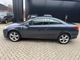 Opel Astra (2006) thumbnail 20