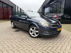 Opel Astra (2006) thumbnail 3