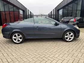 Opel Astra (2006) thumbnail 5