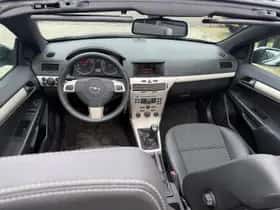 Opel Astra (2006) thumbnail 10