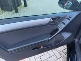 Volkswagen Golf (2011) thumbnail 11