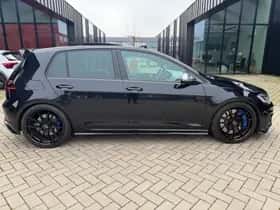 Volkswagen Golf (2017) thumbnail 5