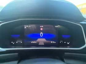 Volkswagen T-Roc (2023) thumbnail 16