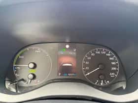 Toyota Yaris (2022) thumbnail 15