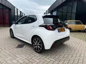 Toyota Yaris (2022) thumbnail 6