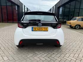Toyota Yaris (2022) thumbnail 8