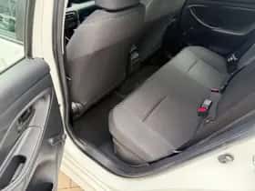 Toyota Yaris (2022) thumbnail 10