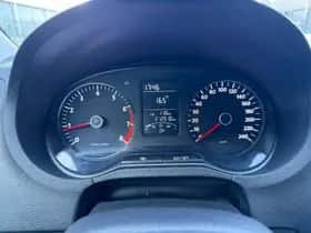 Volkswagen Polo (2012) thumbnail 12
