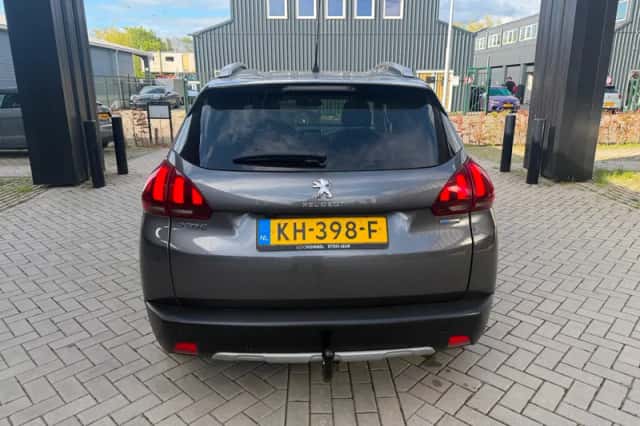 Peugeot 2008 (2016) thumbnail 4