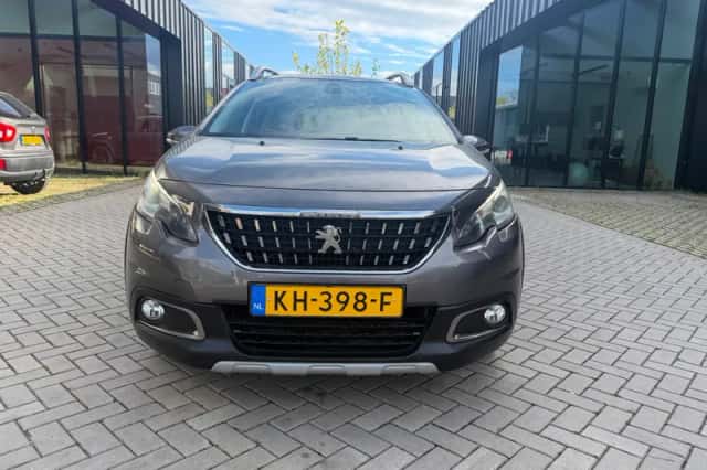 Peugeot 2008 (2016) thumbnail 6