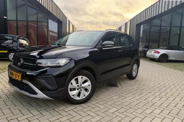 Volkswagen T-Cross (2024) thumbnail 1