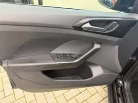 Volkswagen T-Cross (2024) thumbnail 11