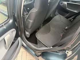 Peugeot 107 (2009) thumbnail 7