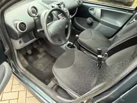 Peugeot 107 (2009) thumbnail 10