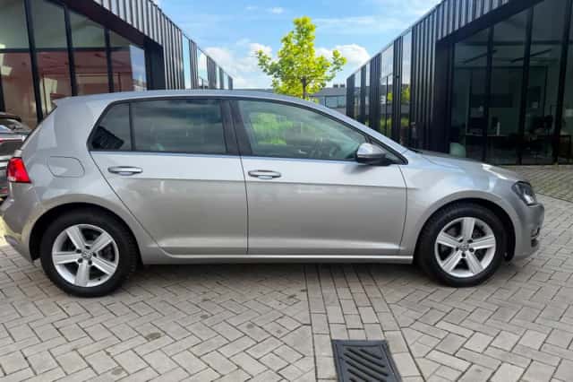 Volkswagen Golf (2013) thumbnail 5