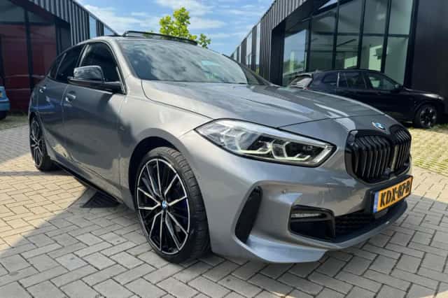 BMW 1-Serie (2023) thumbnail 3