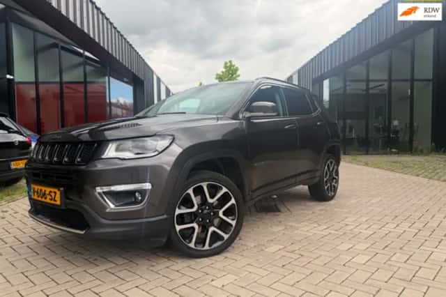 Jeep Compass (2018) thumbnail 1