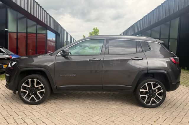 Jeep Compass (2018) thumbnail 4
