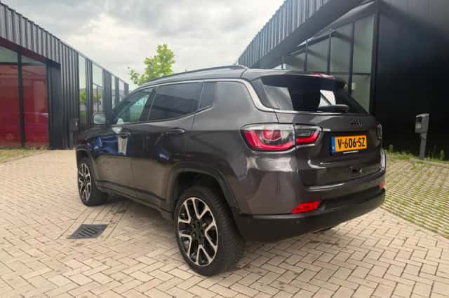 Jeep Compass (2018) thumbnail 6
