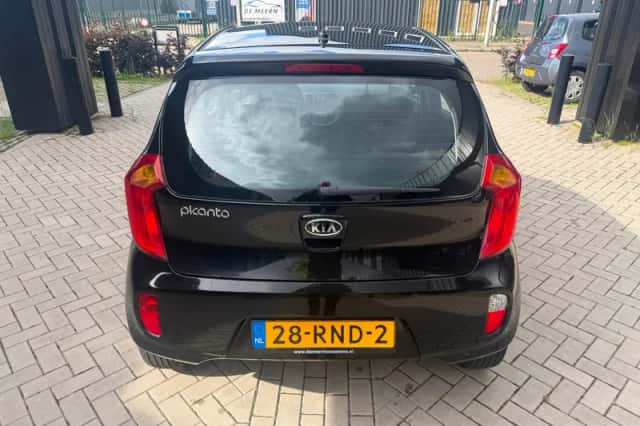 Kia Picanto (2011) thumbnail 4
