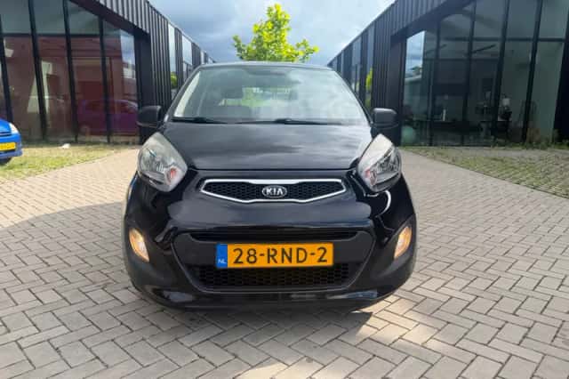Kia Picanto (2011) thumbnail 6