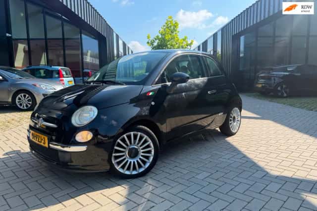 Fiat 500 (2011) thumbnail 2