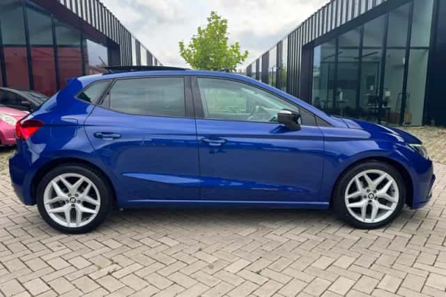 SEAT Ibiza (2018) thumbnail 4