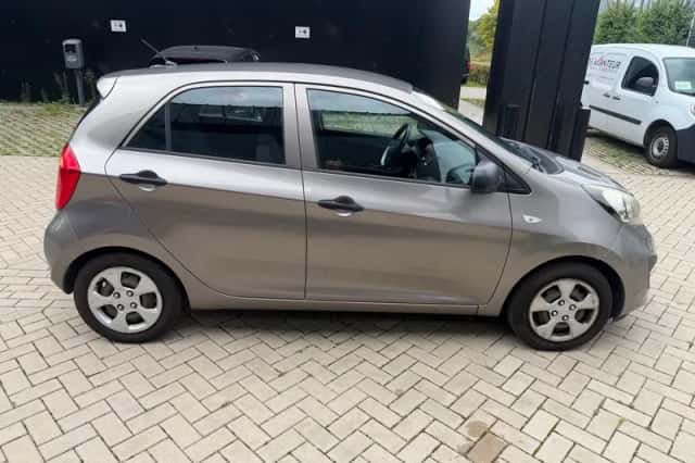 Kia Picanto (2012) thumbnail 4