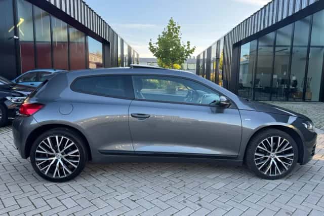 Volkswagen Scirocco (2013) thumbnail 4
