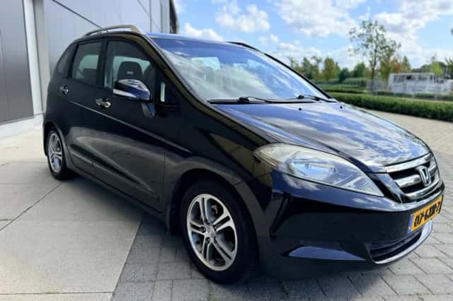 Honda FR-V (2008) thumbnail 4