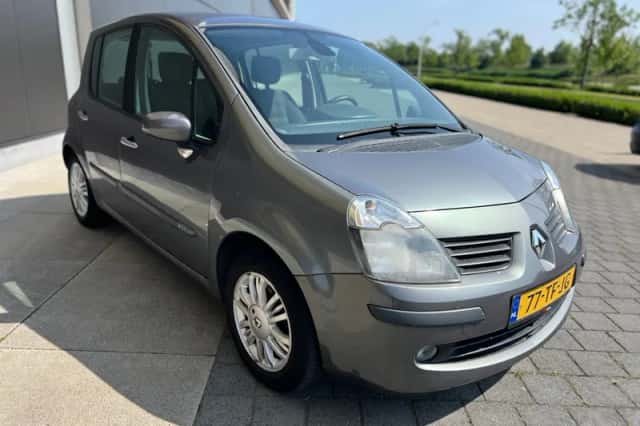 Renault Modus (2006) thumbnail 4
