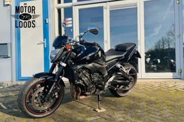 YAMAHA FZ (2007) thumbnail 3