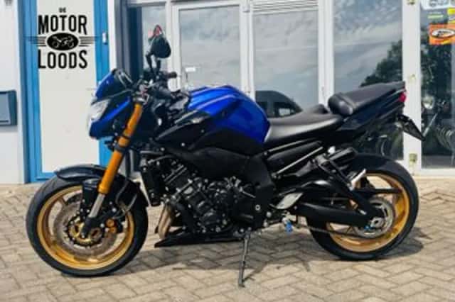 YAMAHA FZ (2012) thumbnail 3