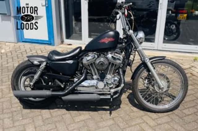 HARLEY-DAVIDSON SPORTSTER (2014) thumbnail 3