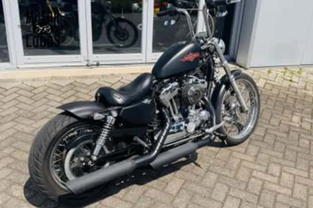 HARLEY-DAVIDSON SPORTSTER (2014) thumbnail 4
