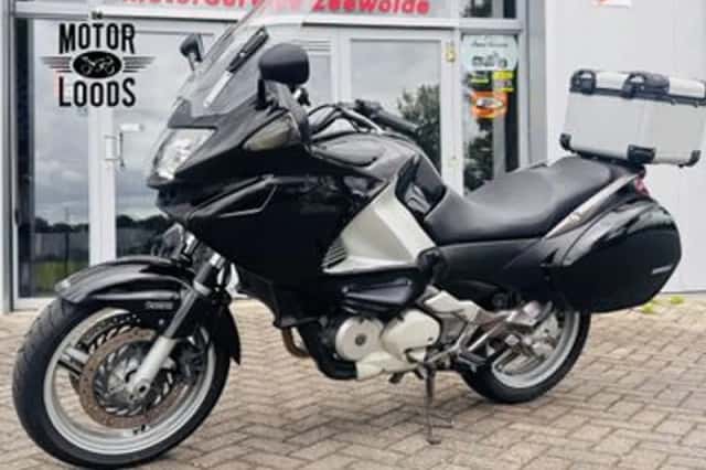 Honda NT (2006) thumbnail 4