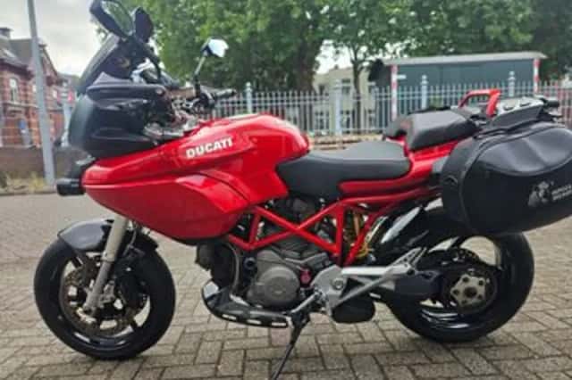 DUCATI MULTISTRADA (2006) thumbnail 5