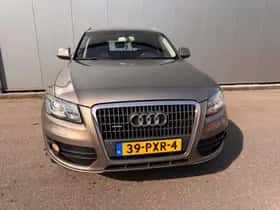 Audi Q5 (2011) thumbnail 2