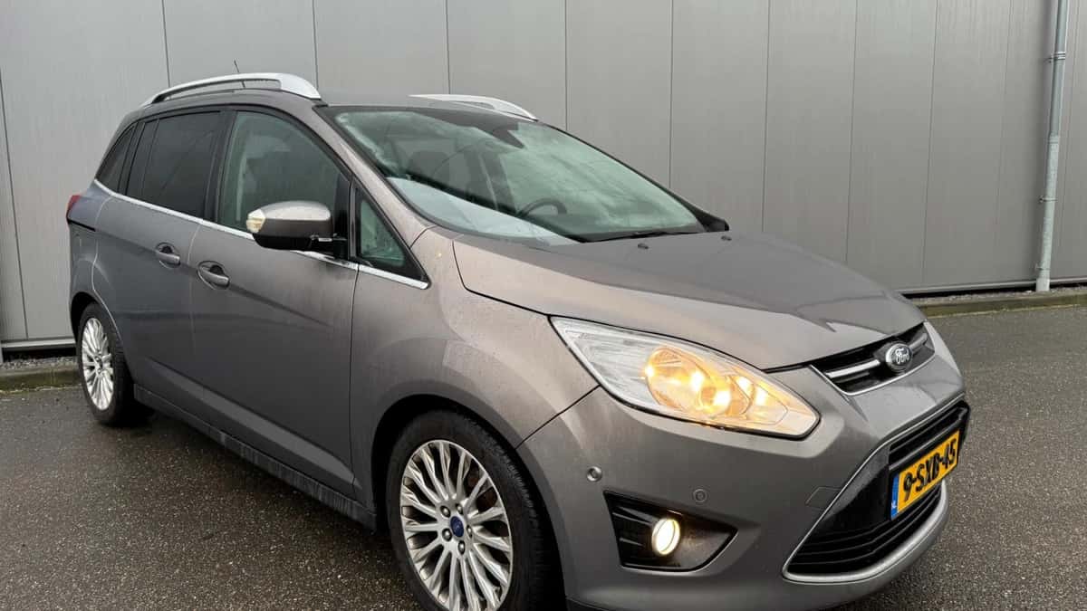 Ford Grand (2013) — foto 1