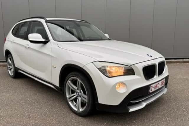 BMW X1 (2012) thumbnail 1