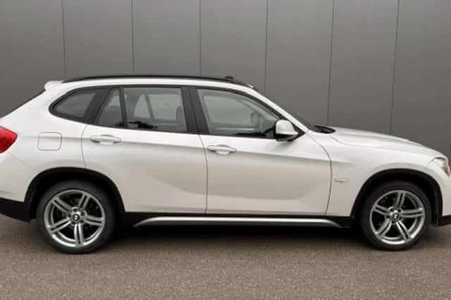 BMW X1 (2012) thumbnail 3