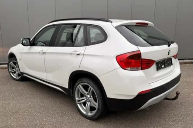 BMW X1 (2012) thumbnail 5