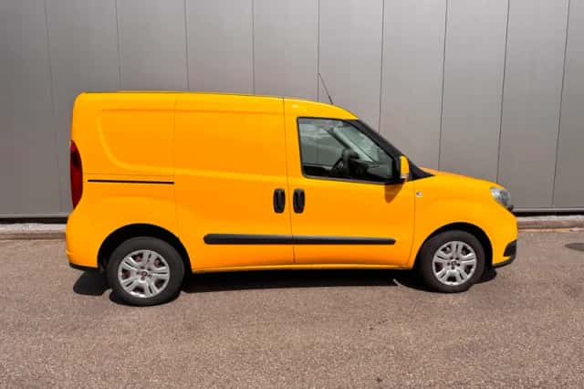 Fiat Doblò (2016) thumbnail 3