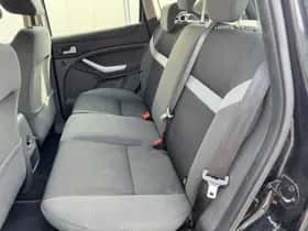 Ford Kuga (2012) thumbnail 7