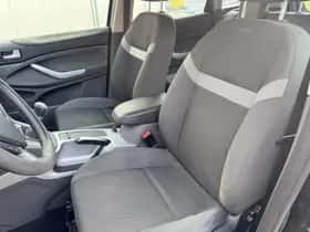 Ford Kuga (2012) thumbnail 9