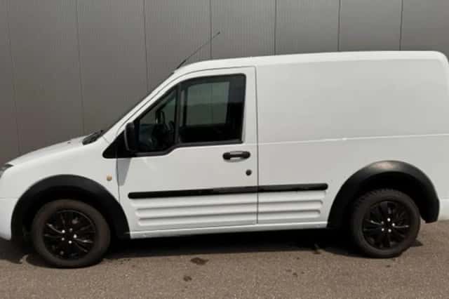 Ford Transit Connect (2011) thumbnail 3