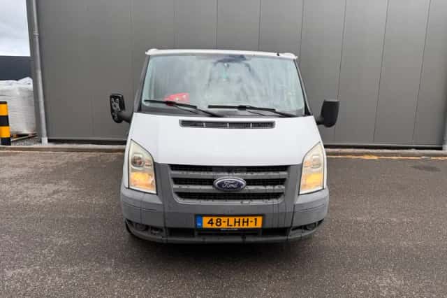Ford Transit (2010) thumbnail 2