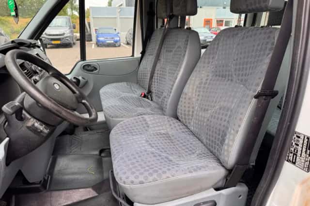 Ford Transit (2010) thumbnail 6